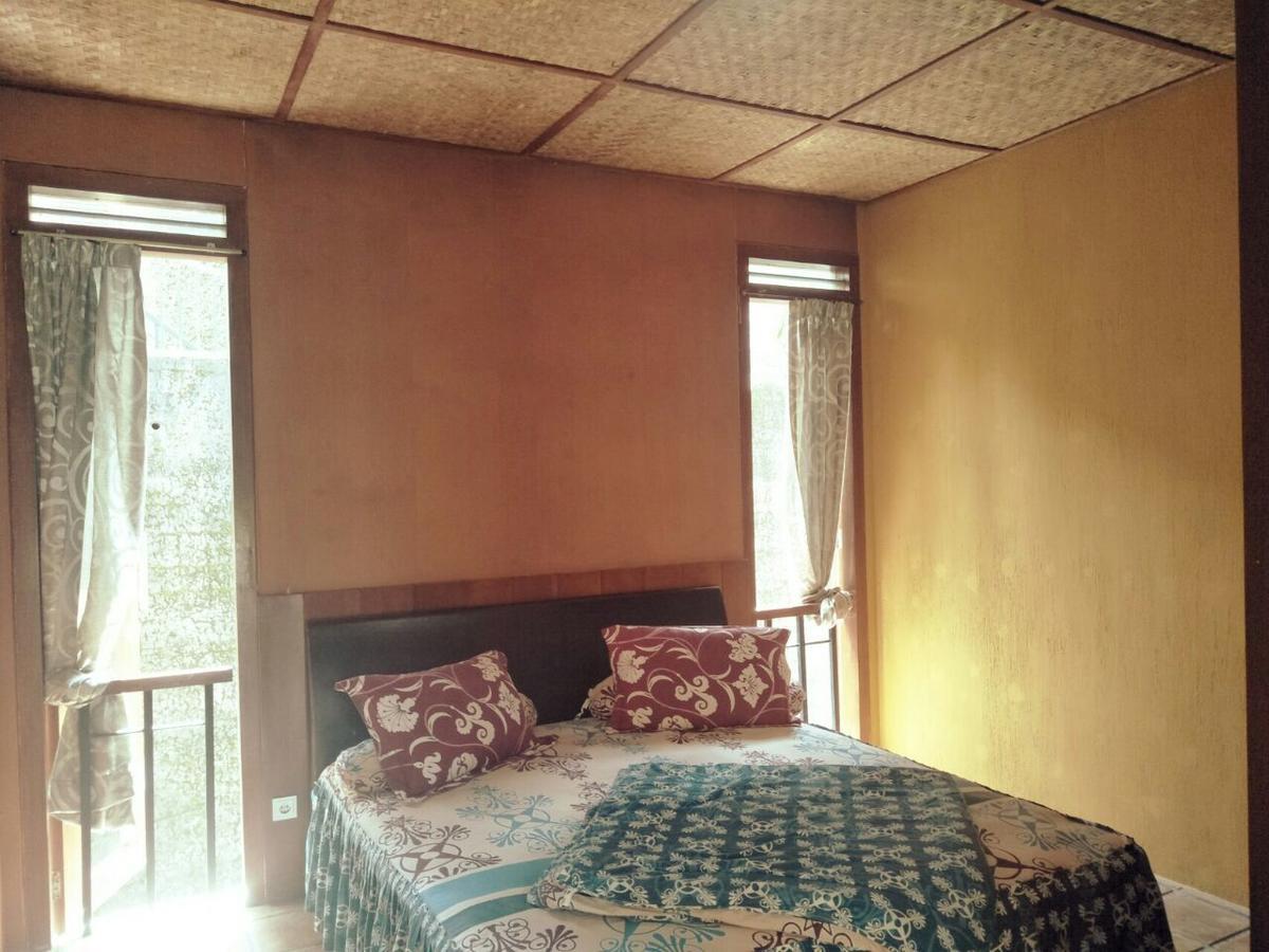 Villa Bukit Danau Cipanas  Eksteriør billede