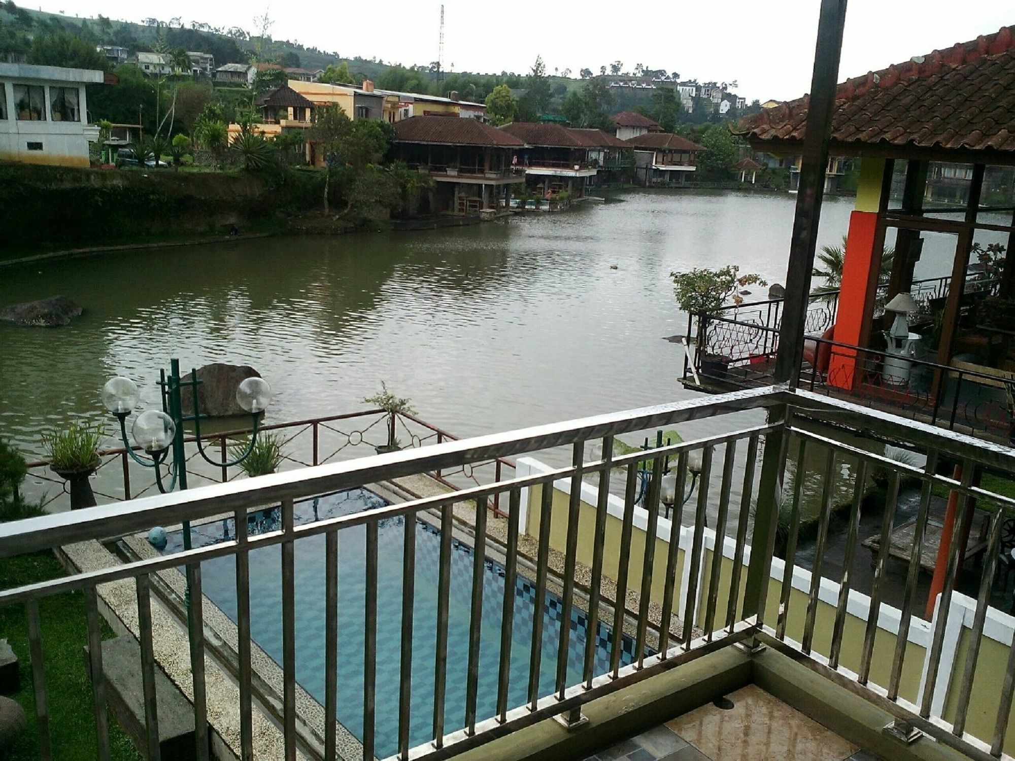 Villa Bukit Danau Cipanas  Eksteriør billede