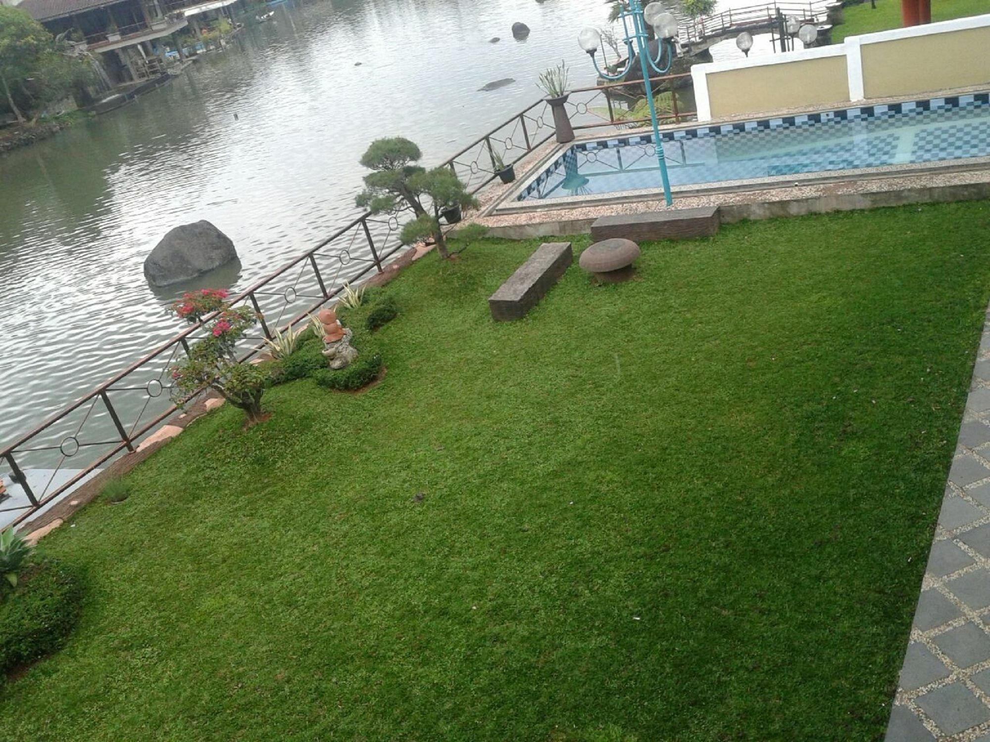 Villa Bukit Danau Cipanas  Eksteriør billede